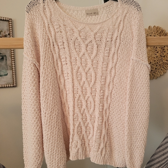 BE COOL Sweaters - Very Soft Drop Shoulder Cream Sweater